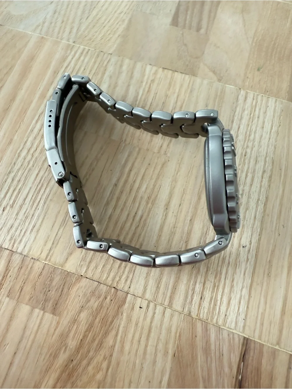 titanium men’s casual watch NEW BATTERY